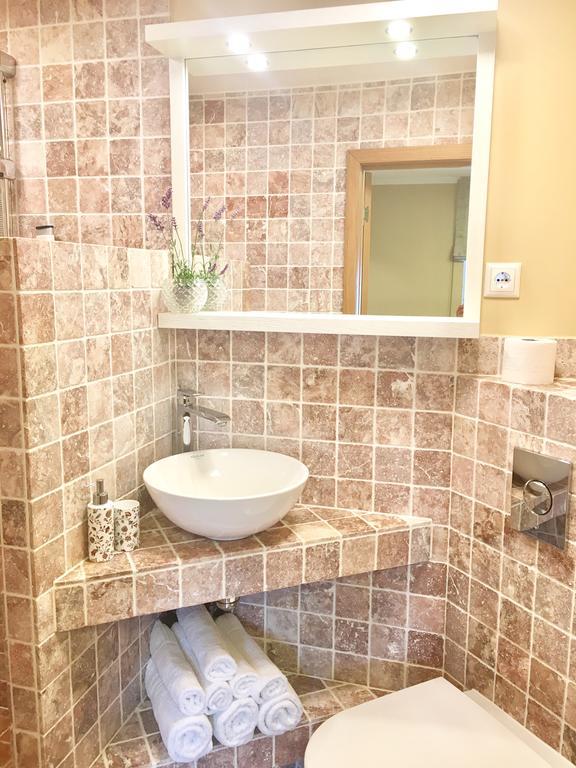 Alexander Apartments Тарту Екстер'єр фото
